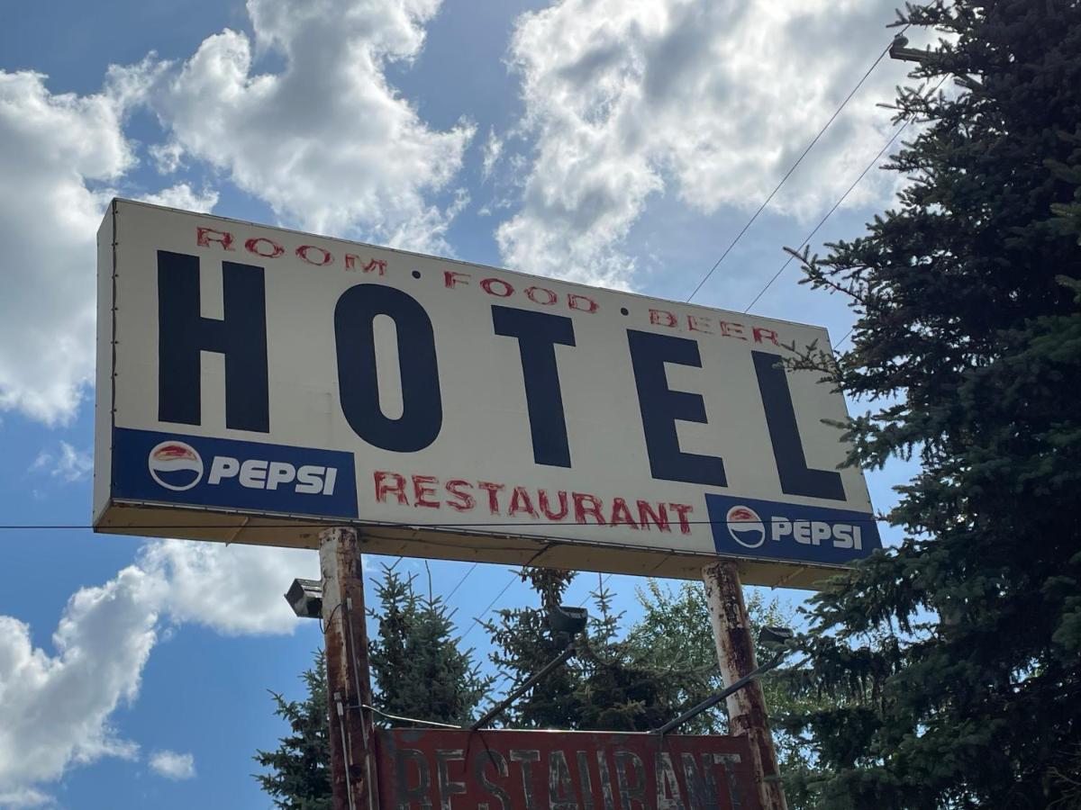 Rosthern Hotel Exterior photo